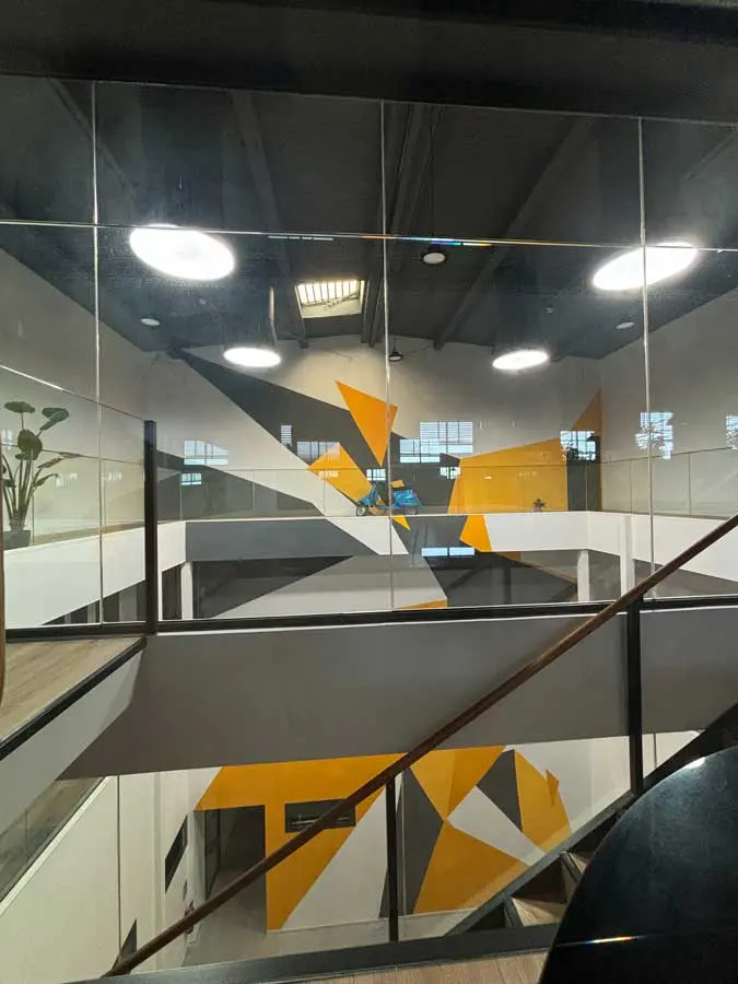 mural interior en oficinas
