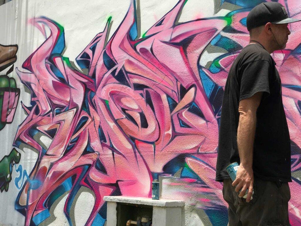 Graffiti urbano 3D con efecto visual wildstyle