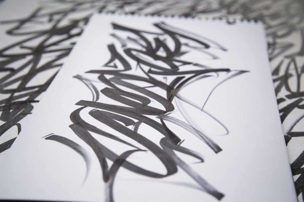 Mural con letras graffiti tag personalizadas