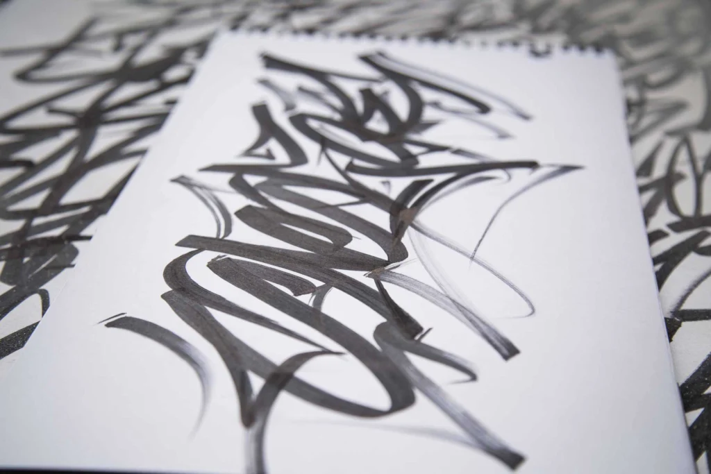 Mural con letras graffiti tag personalizadas