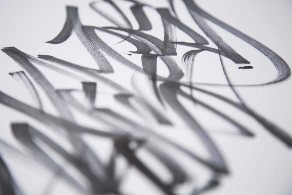 Mural con letras graffiti tag personalizadas