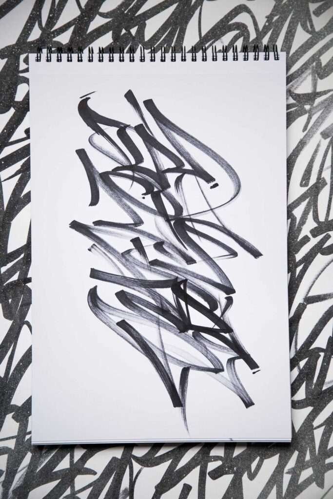 Mural con letras graffiti tag personalizadas