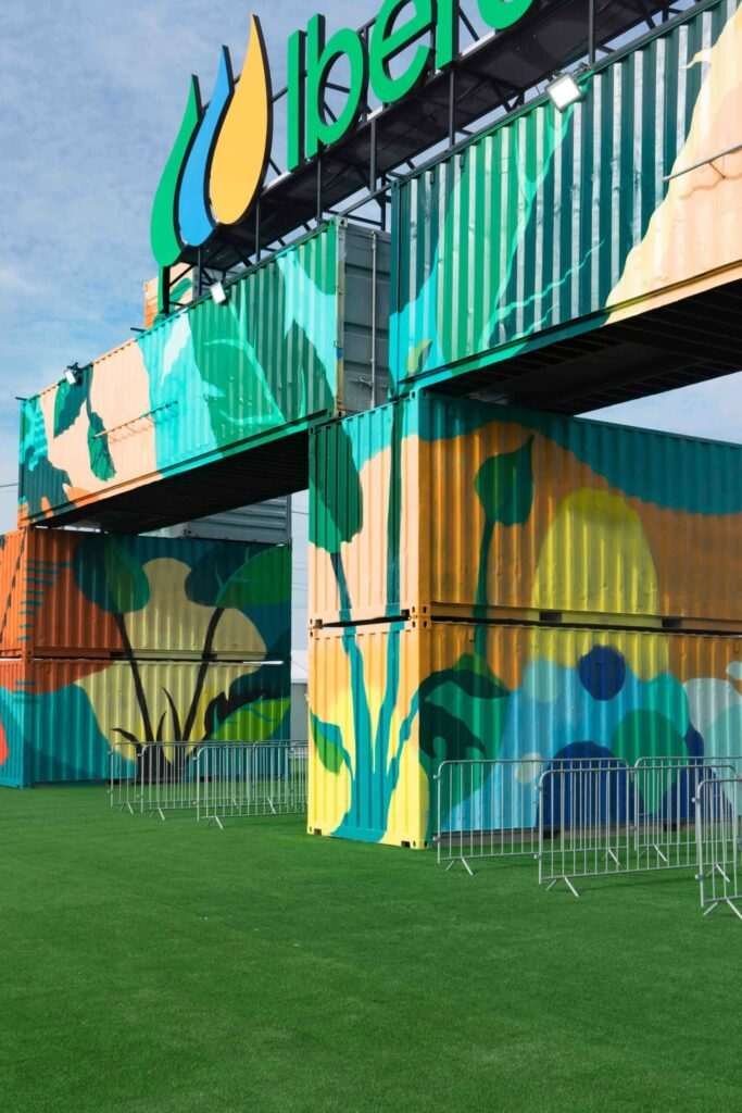 mural graffiti mad cool