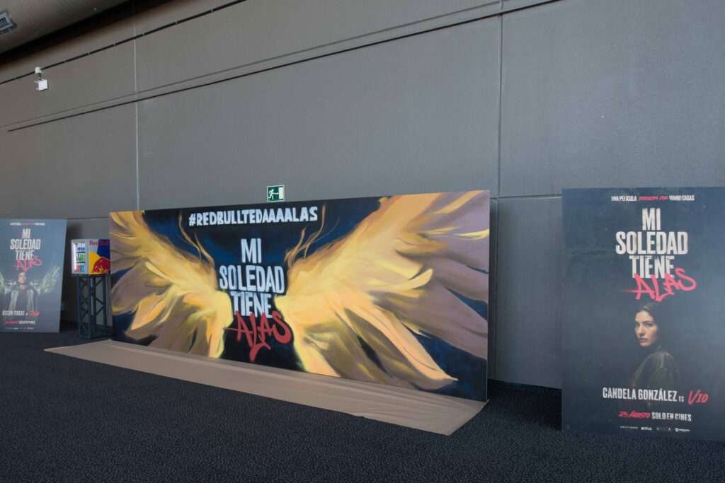 Photocall mural para estreno de cine realizado en directo para Red Bull España