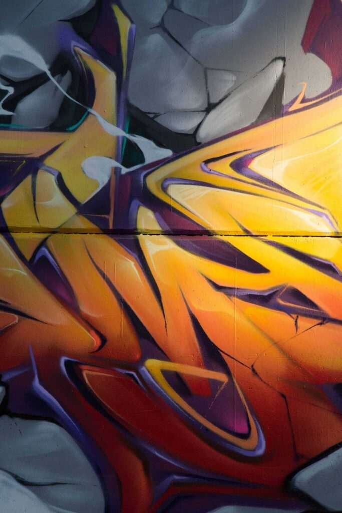 Mural Graffiti juggernaut