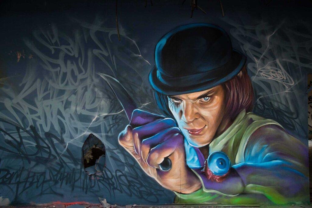Retrato de Alex en mural graffiti inspirado en La Naranja Mecánica