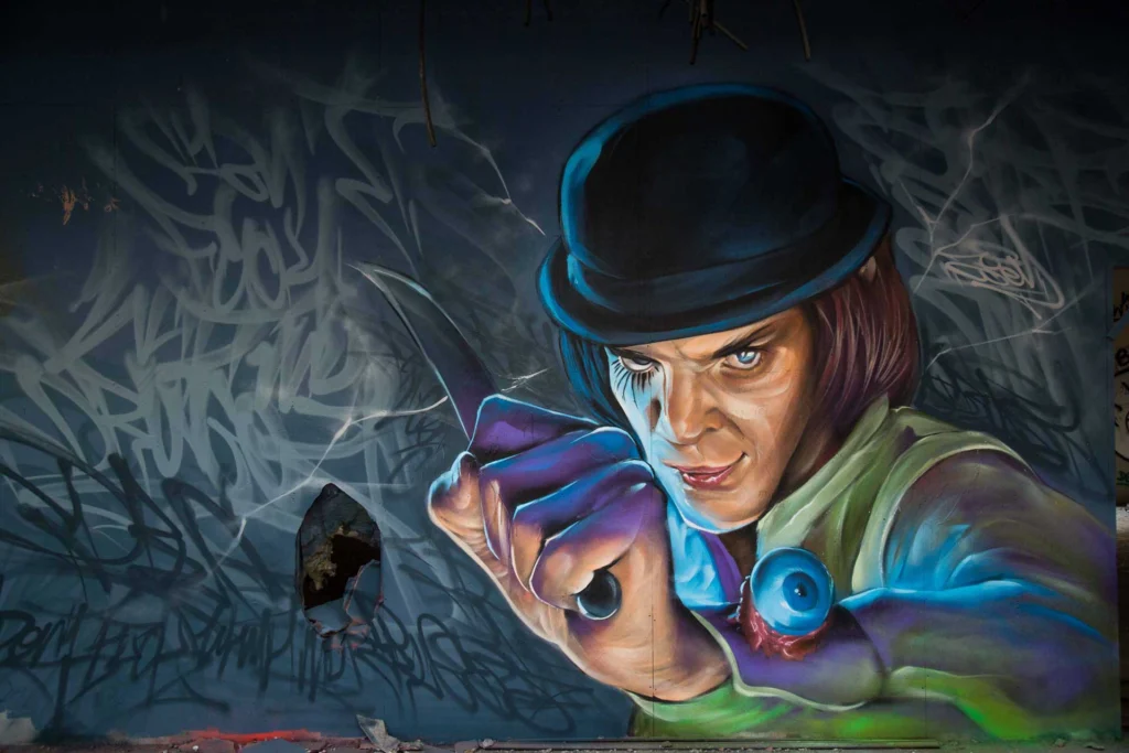Retrato de Alex en mural graffiti inspirado en La Naranja Mecánica