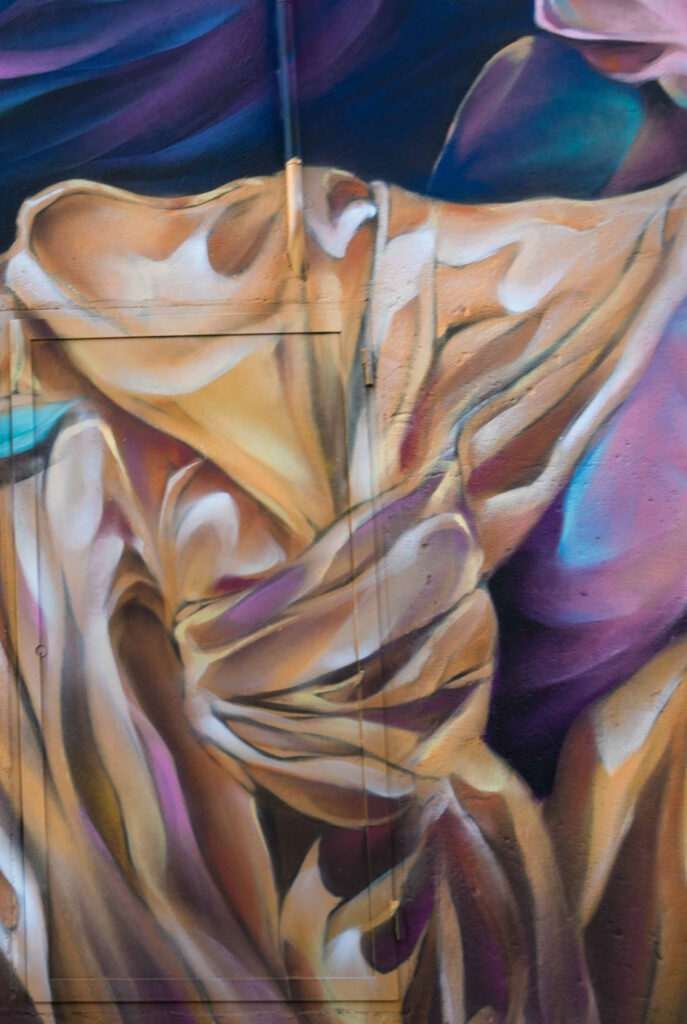 Detalle de segunda intervencion de arte urbano social por la igualdad en Castellnou de Seana El Arte Urbano