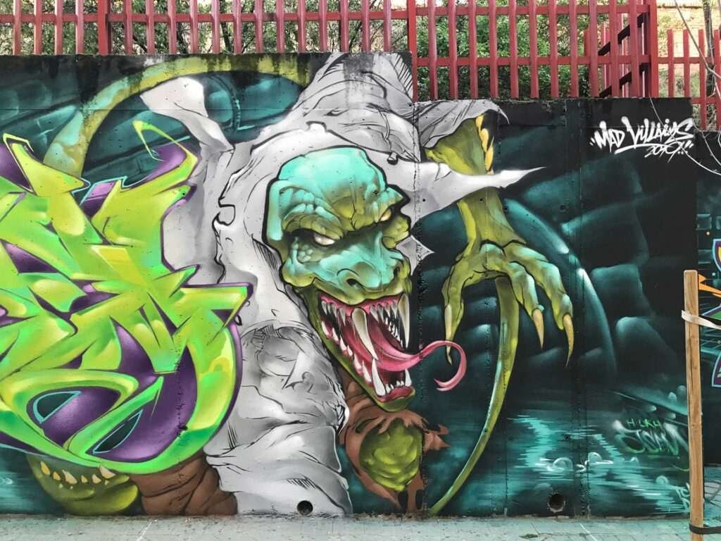 Mural Graffiti lizard spiderman