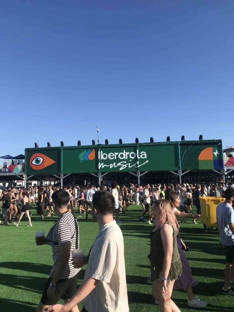 Mural sobre lona para evento musical de Iberdrola Music