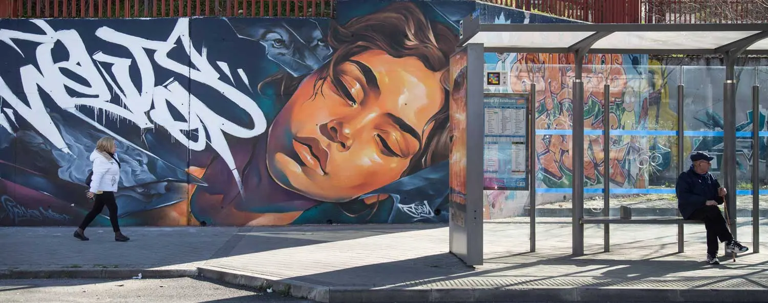 Mural · Transporte público
