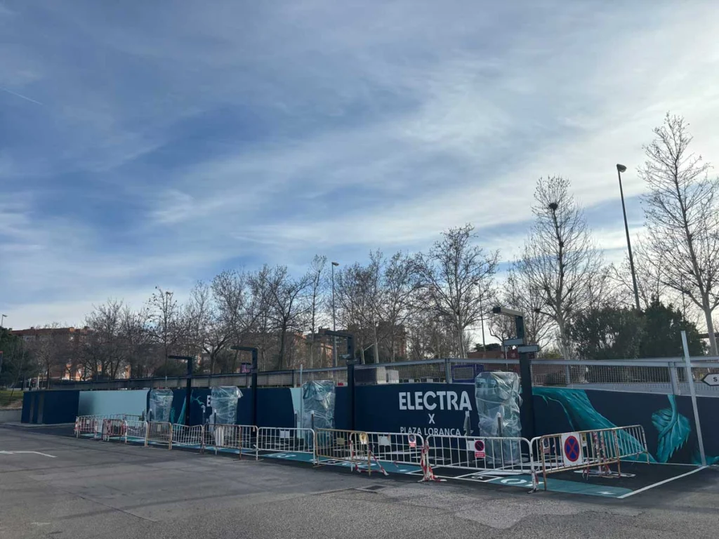 mural graffiti en parking