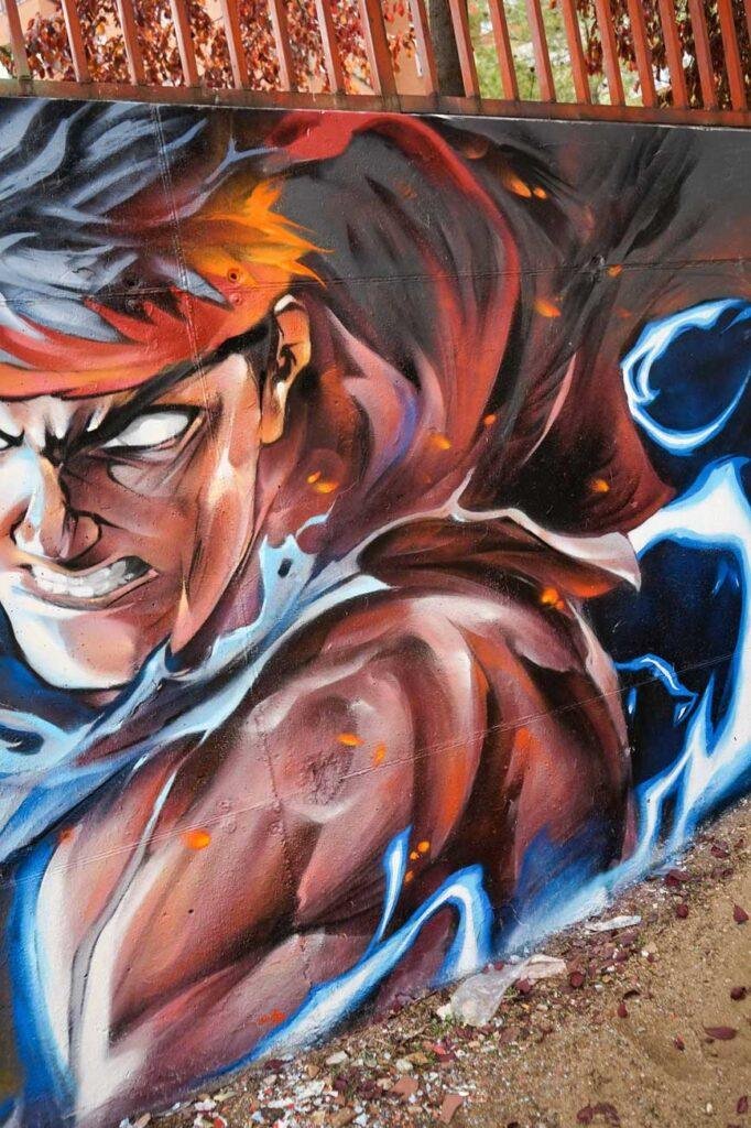 Mural con Ryu de Street Fighter en estilo graffiti para decoración interior