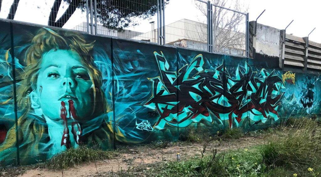 Mural realista de Lagertha y barco vikingo en tormenta