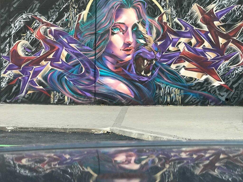 Detalle de la pantera del mural Wild Beauty en el IES Gregorio Marañón