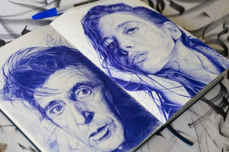 Retrato personalizado sobre cuaderno