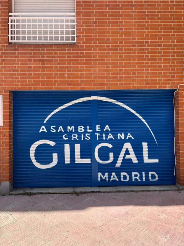 Mural en cierres metálicos Gilgal Madrid