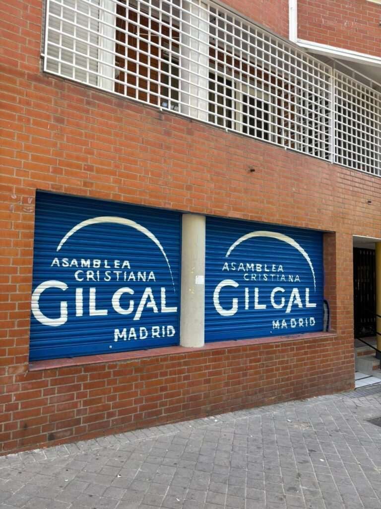 Mural en cierres metálicos Gilgal Madrid