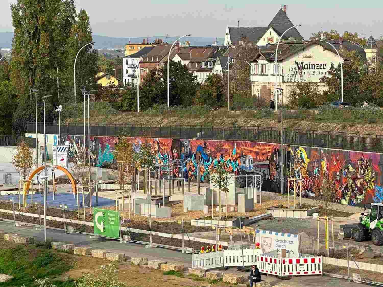 Graffiti urbano en Wiesbaden para inauguración de skatepark