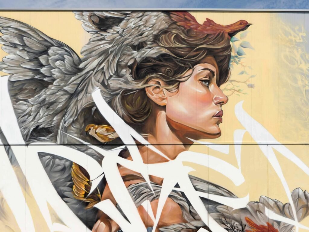 Primer plano del rostro del mural Lliure de Asem Navarro en Torrefarrera