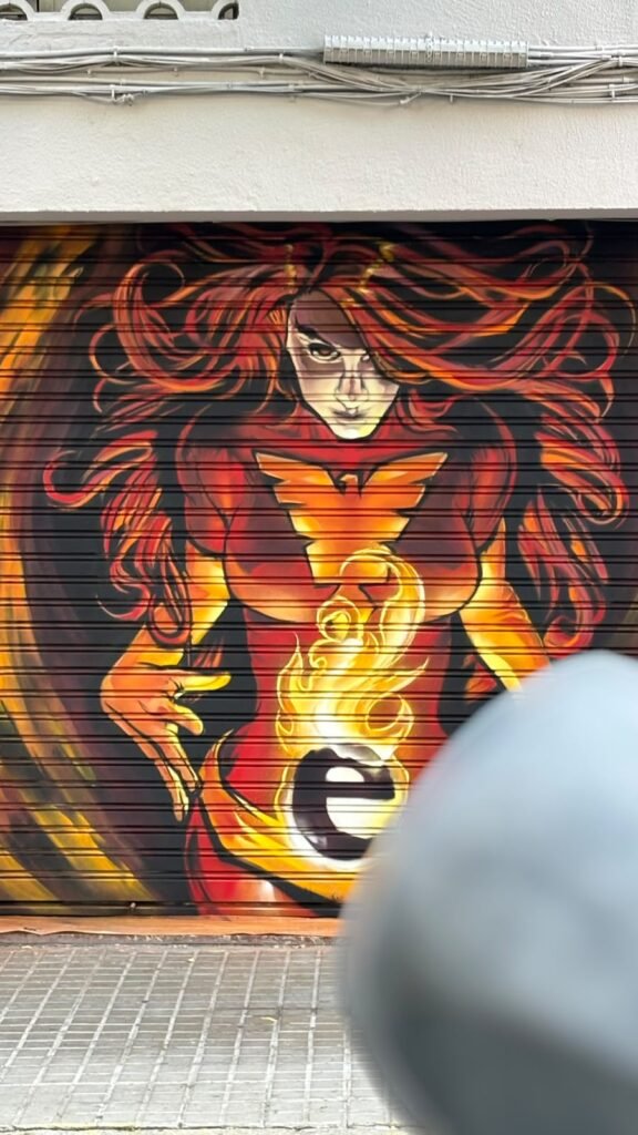 Graffiti en la persiana de Estudio Fénix, Barcelona