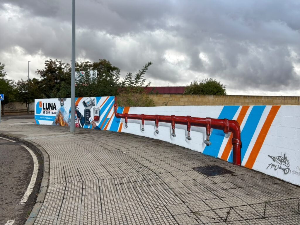 Mural corporativo para Luna Seguridad en León