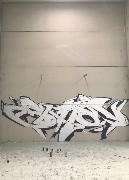 Mural wildstyle 3D plata en pared exterior