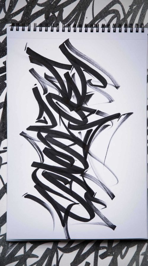 Mural con letras graffiti tag personalizadas