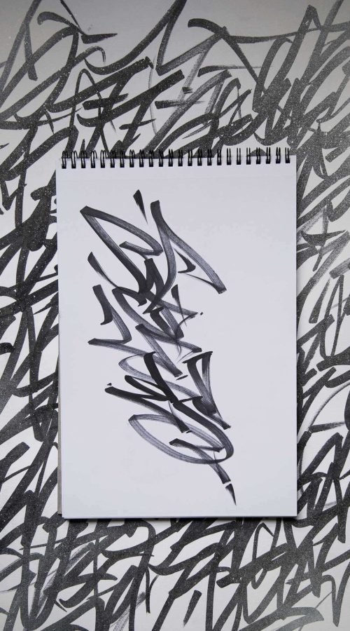 Mural con letras graffiti tag personalizadas