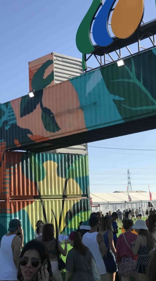 Mural artístico a gran escala para Iberdrola en la entrada del festival Mad Cool