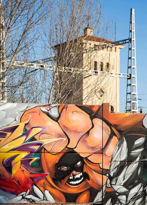 Mural Graffiti juggernaut