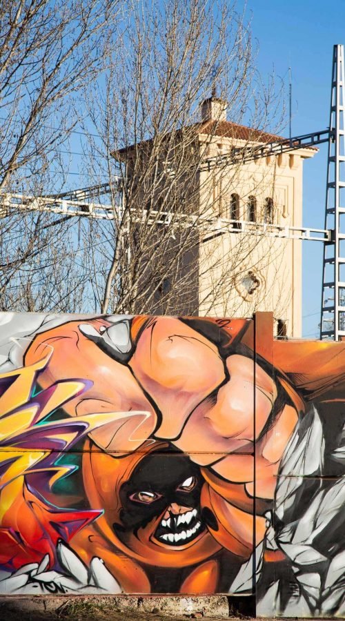 Mural Graffiti juggernaut