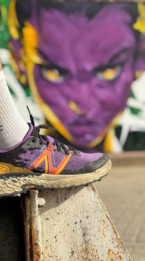 Graffiti retrato morado en festival de arte urbano en Holanda