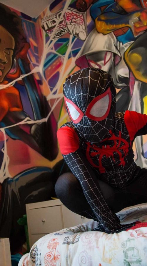 mural Graffiti Spiderman en habitación infantil