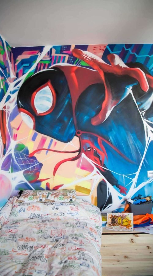 mural Graffiti Spiderman en habitación infantil