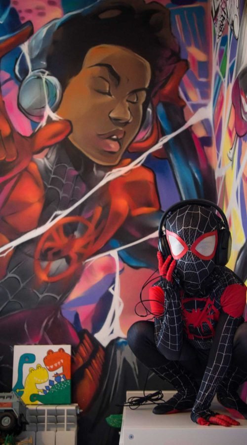 mural Graffiti Spiderman en habitación infantil