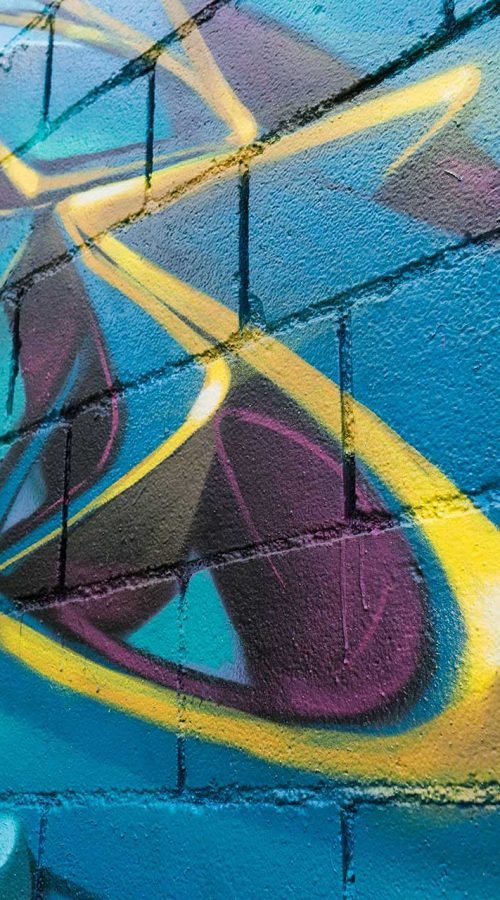 Graffiti tridimensional wildstyle con formas energéticas