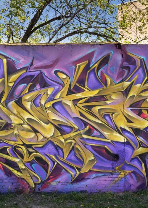 Diseño graffiti 3D wildstyle en pared urbana