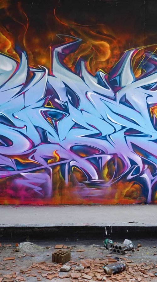 Mural de graffiti de Bob Esponja con estilo malvavisco y colores vibrantes para decorar con humor