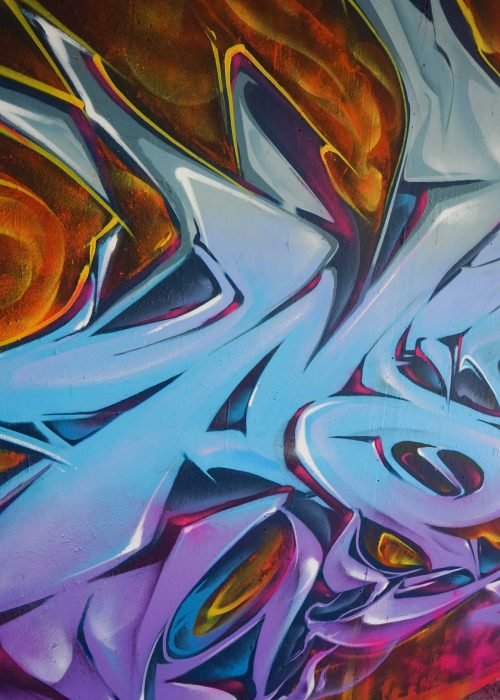 Mural de graffiti de Bob Esponja con estilo malvavisco y colores vibrantes para decorar con humor