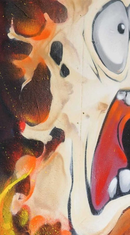 Mural de graffiti de Bob Esponja con estilo malvavisco y colores vibrantes para decorar con humor