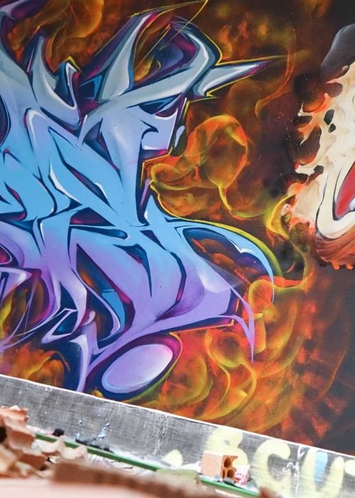 Mural de graffiti de Bob Esponja con estilo malvavisco y colores vibrantes para decorar con humor