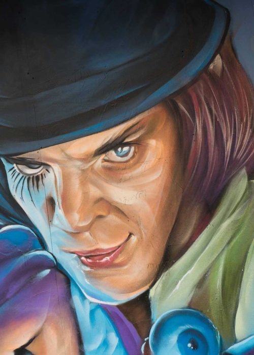 Retrato de Alex en mural graffiti inspirado en La Naranja Mecánica