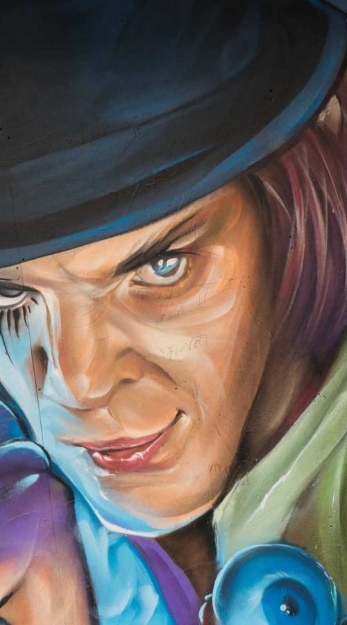 Retrato de Alex en mural graffiti inspirado en La Naranja Mecánica