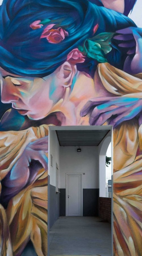 Detalle de segunda intervencion de arte urbano social por la igualdad en Castellnou de Seana El Arte Urbano