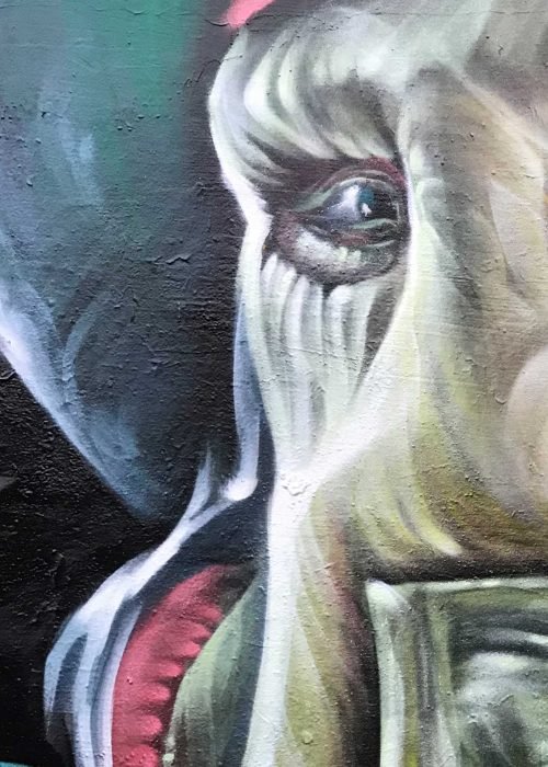 Graffiti realista de Davy Jones de Piratas del Caribe con tentáculos