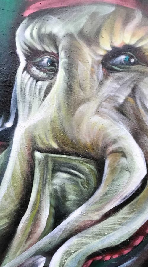 Graffiti realista de Davy Jones de Piratas del Caribe con tentáculos