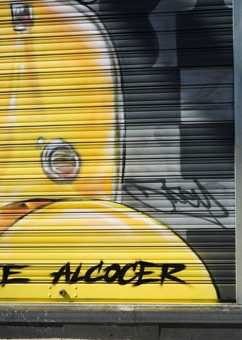 graffiti-moto-vespa-persianas-cierres-metalicos-gala-puente-alcocer-madrid-3-