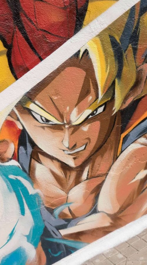 Mural en Akira Books Madrid con Spiderman, Goku, Wonder Woman, Luffy, Darth Vader y Black Panther