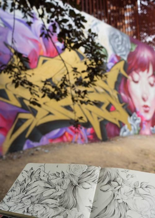 Mural graffiti Angel Cry en colegio Camilo José Cela